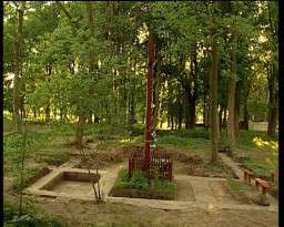 Odkrywka fundamentów dawnej świątyni - 2005 