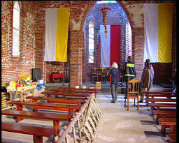 Wnętrze świątyni po odbudowie - 2008 