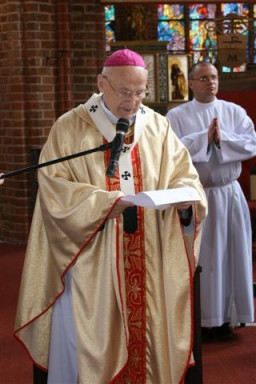 Abp Kamiński ogłasza nowego biskupa koszalińsko - kołobrzeskiego  /fot.: E. Cybulski / 