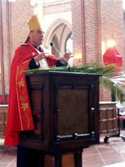 bp Antoni Dziemianko z Mińska na Białorusi głosi świadectwo wiary  /fot.: Webmaster / 
