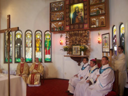 Msza Święta w sanktuarium  /fot.: ks. R. Gołębiowski / 