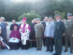 Cmentarz wojskowy  /fot.: ks. R. Gołębiowski / 