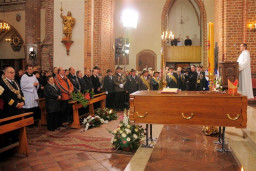 Katedra - Msza Święta pogrzebowa  /fot.: J. Samborski / 
