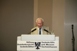 prof. dr Jan Sabrsula, były więzień KS Sachsenhausen (Czechy)  /fot.: E. Cybulski / 