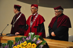 od lewej: dziekan WT, rektor US, prodziekan WT 