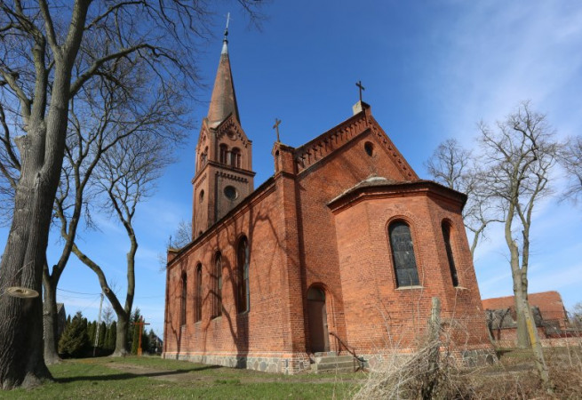 Kruszwin Kościół filialny pw św.Apostołów Piotra i Pawła