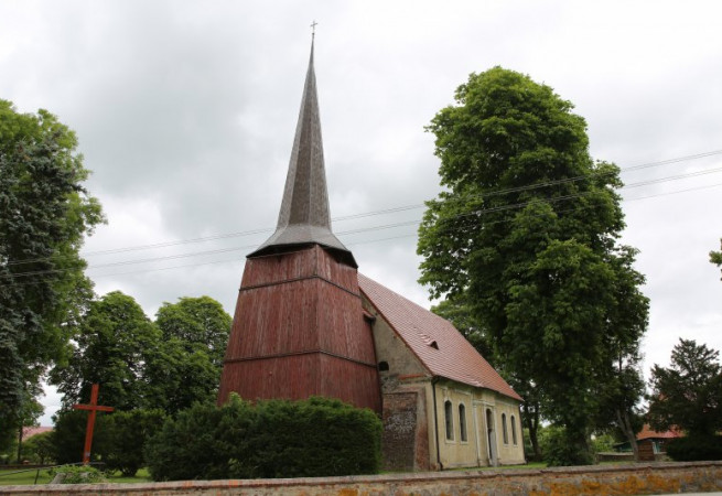 Jarszewo Kościół parafialny pw Narodzenia Najśw. Maryi Panny