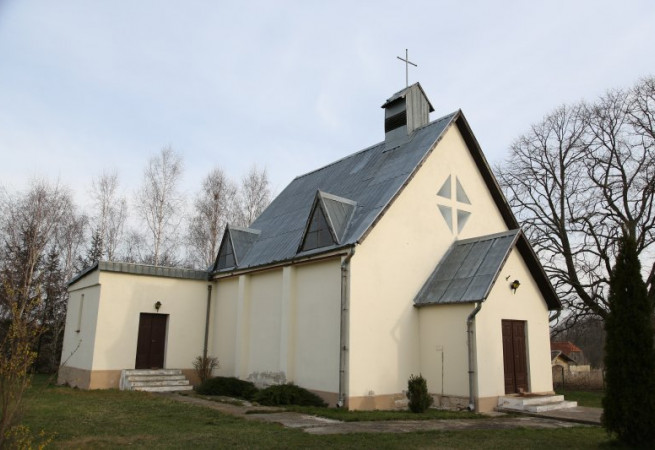 Dębina Kościół filialny pw MB Pocieszenia