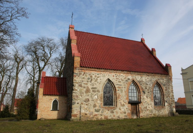 Trzebiatów Kościół filialny pw Narodzenia NMP