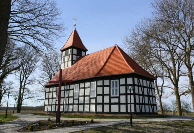 Warnołęka Kościół filialny pw MB Częstochowskiej