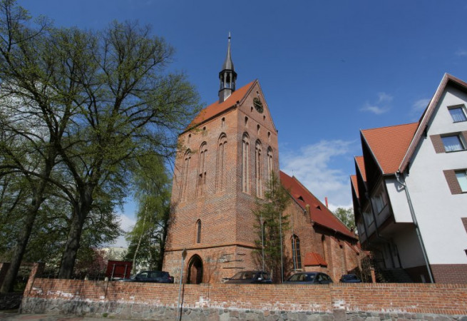 Nowogard Kościół parafialny pw Wniebowzięcia NMP