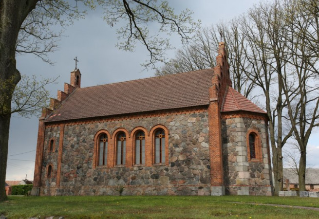 Dąbrowa Kościół filialny pw św. Michała Archanioła