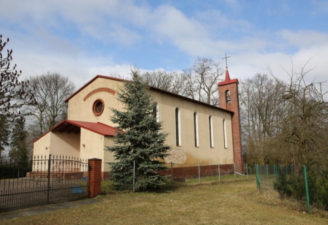 Giżyn Kościół filialny pw Podwyższenia Krzyża Świętego