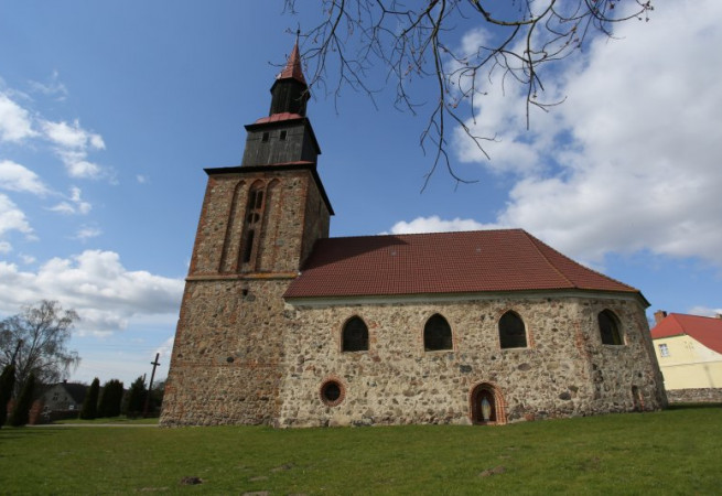 Poczernin Kościół parafialny pw św. Michała Archanioła