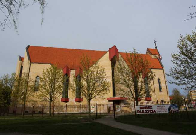 Police Kościół parafialny pw św. Kazimierza