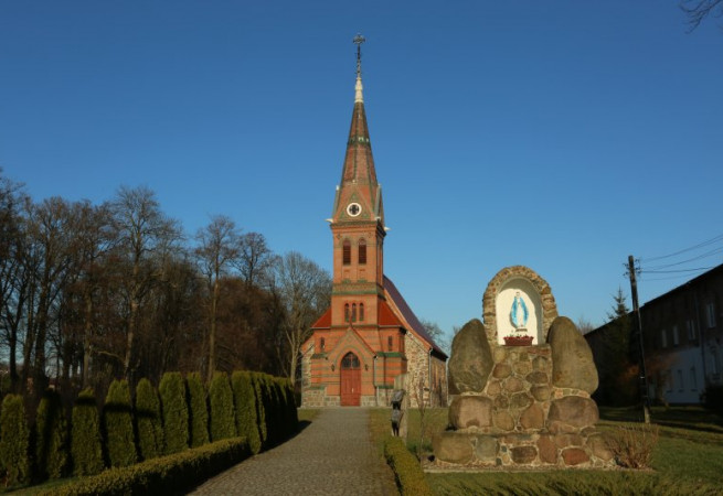 Runowo Kościół parafialny pw św. Tomasza Apostoła