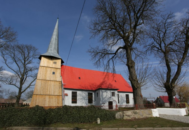 Trzebusz Kościół parafialny pw św. Józefa Oblub. NMP