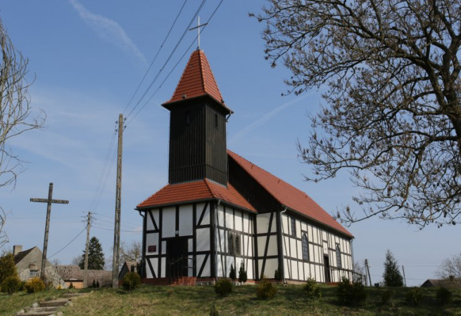 Brzeźniak Kościół filialny pw św.Mikołaja Bp