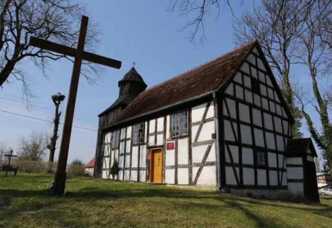 Gardno Kościół filialny pw św. Mateusza Apostoła