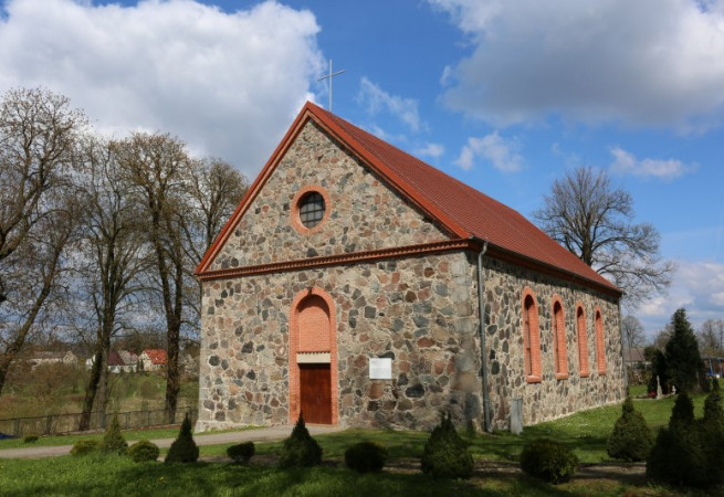 Zajezierze Kościół parafialny pw Najśw. Serca Pana Jezusa