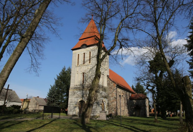 Zielin Kościół parafialny pw Narodzenia NMP